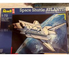 REVELL Space Shuttle Atlantis 1:72
